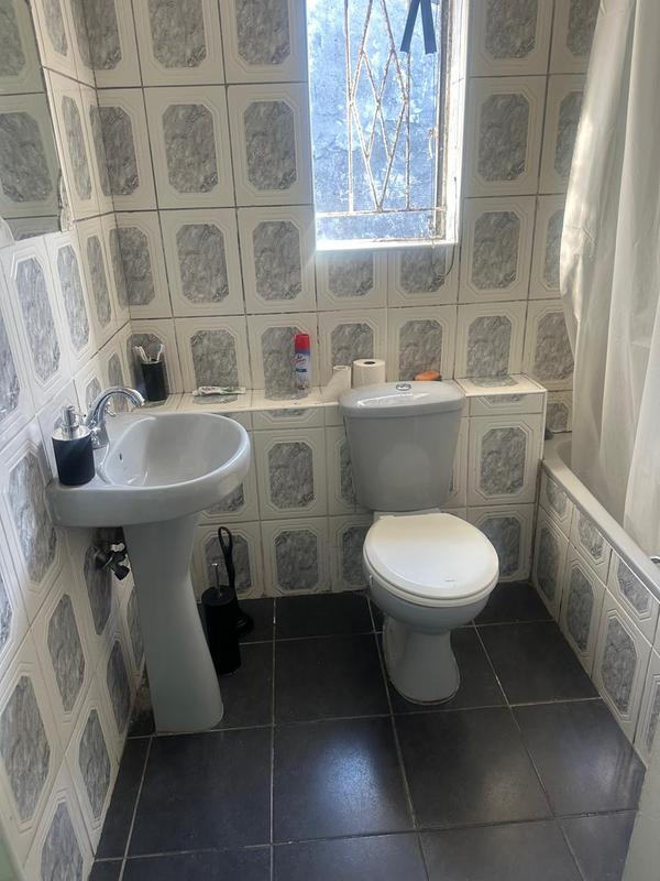 5 Bedroom Property for Sale in Manenberg Western Cape